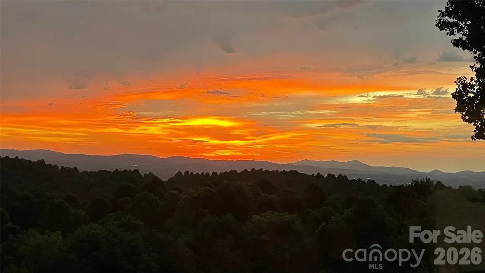 503 Fleetwood Plaza Laurel Park, NC 28739