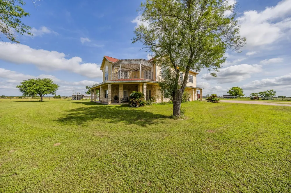 1241 Terrazas Lane Sealy, TX 77474