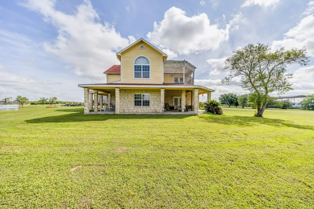 1241 Terrazas Lane Sealy, TX 77474