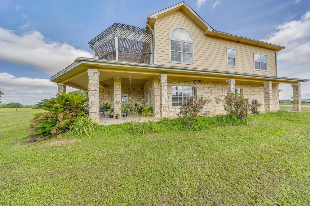 1241 Terrazas Lane Sealy, TX 77474