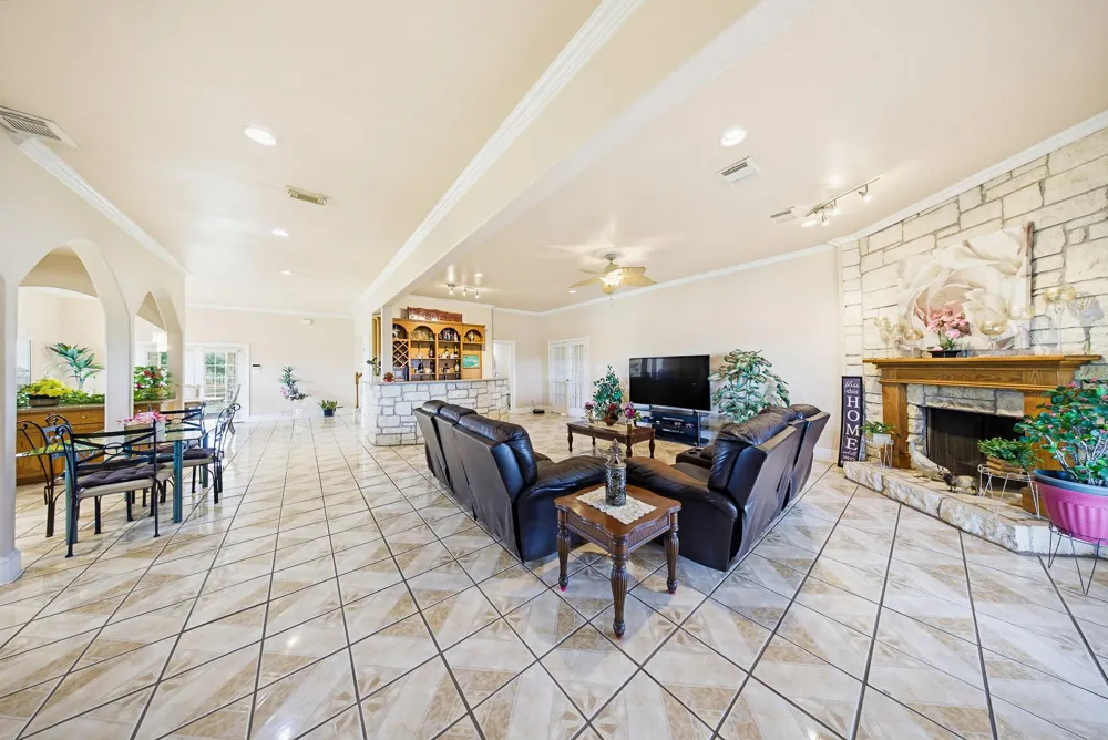 1241 Terrazas Lane Sealy, TX 77474