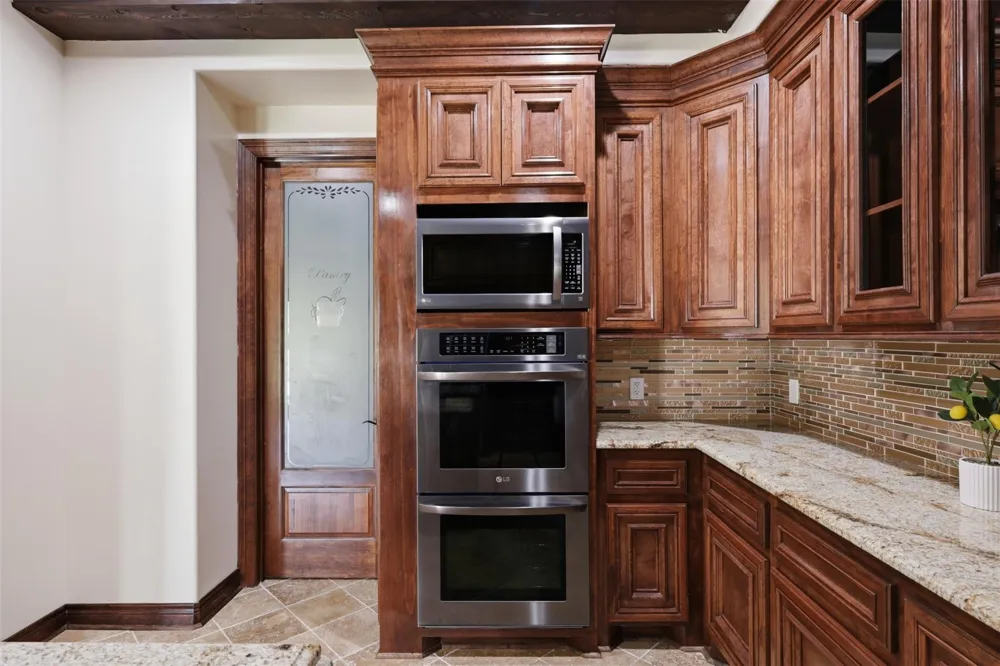 10105 Heritage Ranch Road Conroe, TX 77303