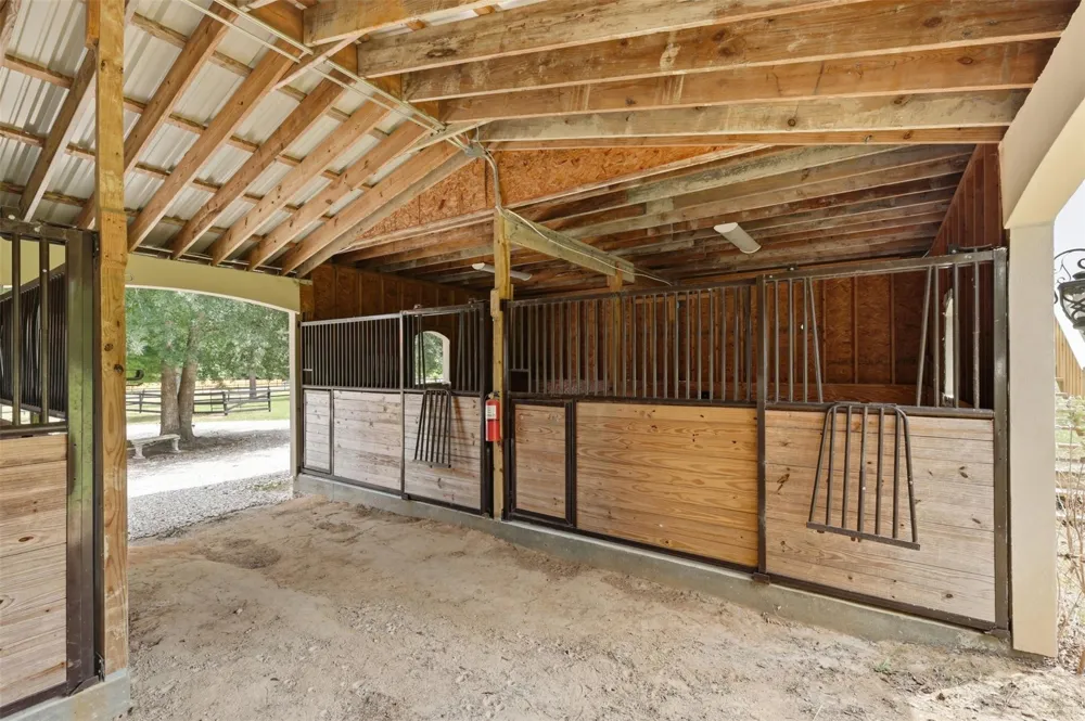10105 Heritage Ranch Road Conroe, TX 77303