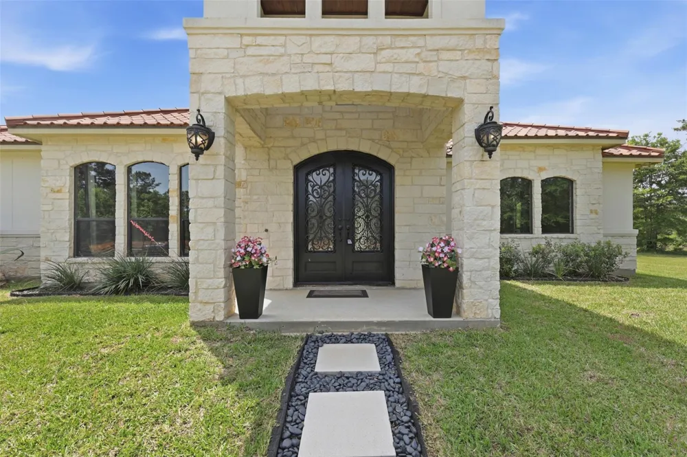 10105 Heritage Ranch Road Conroe, TX 77303