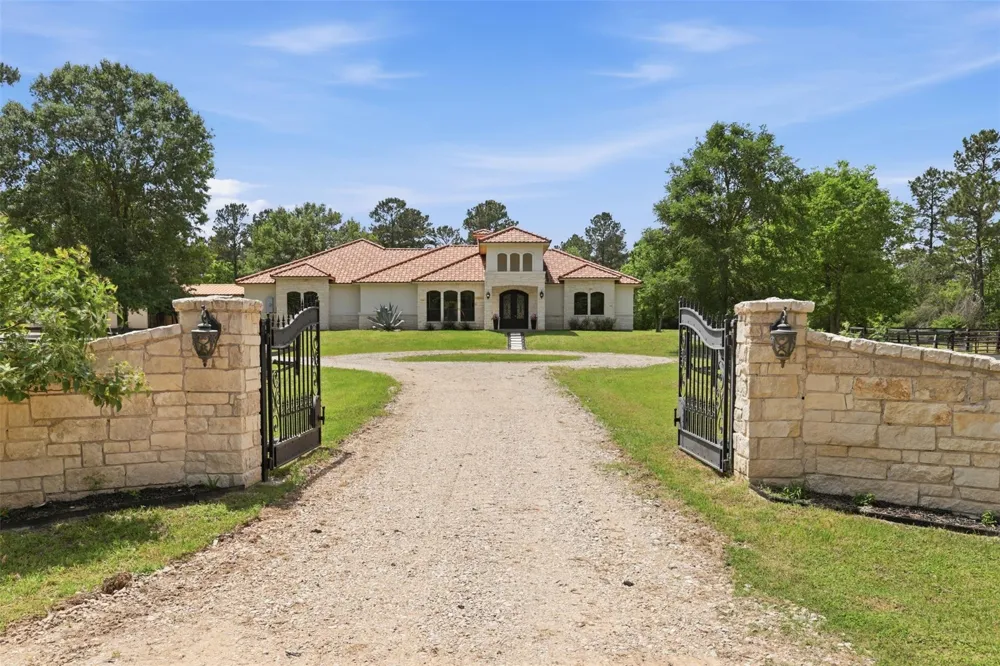 10105 Heritage Ranch Road Conroe, TX 77303