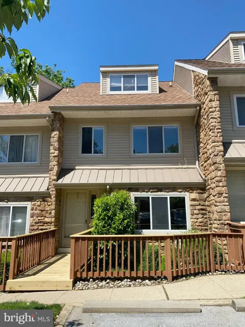326 BRIGADE COURT