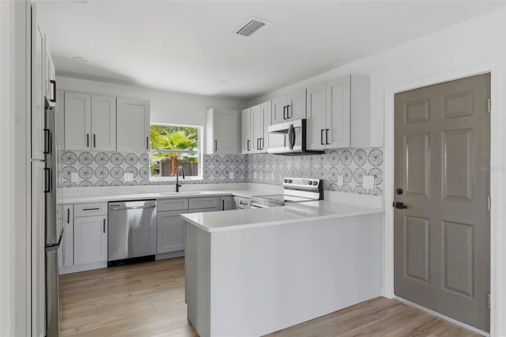3030 5TH STREET St Petersburg, FL 33704