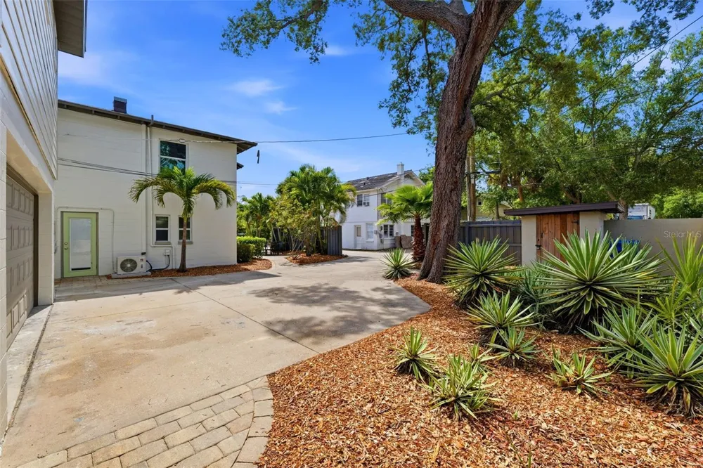 3030 5TH STREET St Petersburg, FL 33704