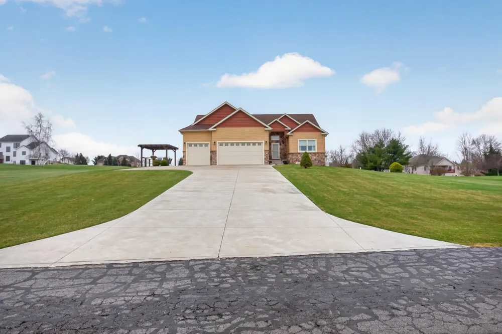 10037 Whitetail Lane Napoleon Township, MI 49201