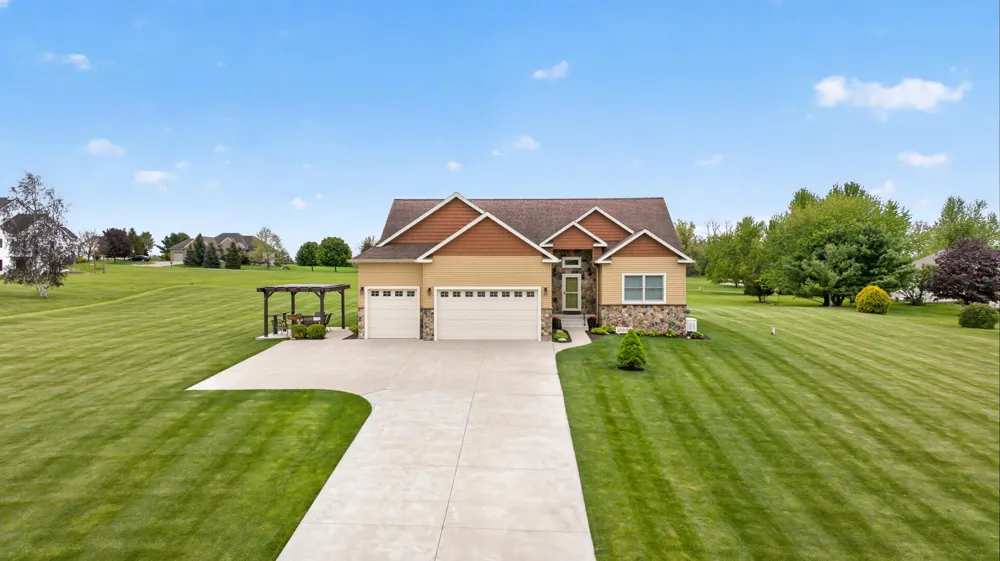 10037 Whitetail Lane Napoleon Township, MI 49201