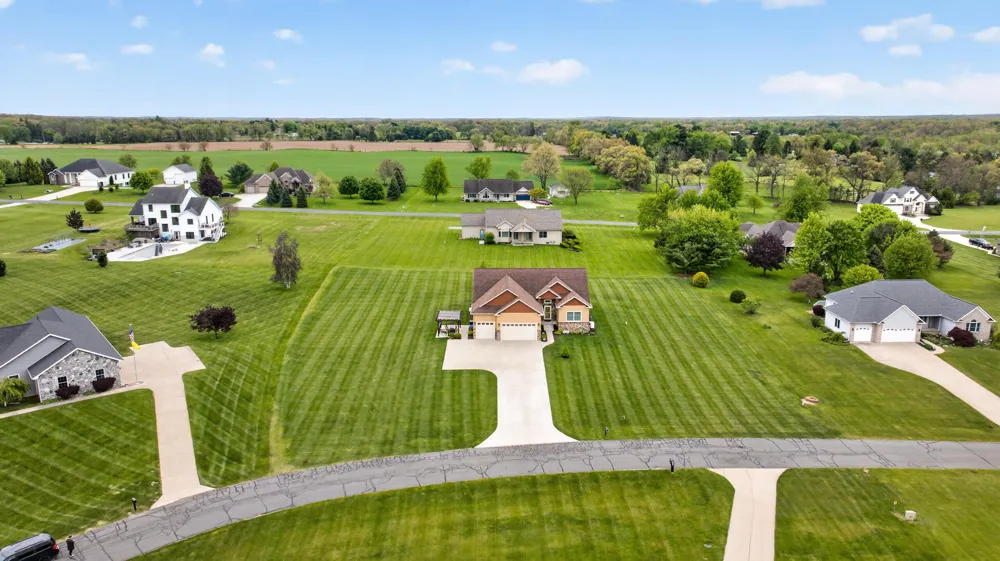 10037 Whitetail Lane Napoleon Township, MI 49201