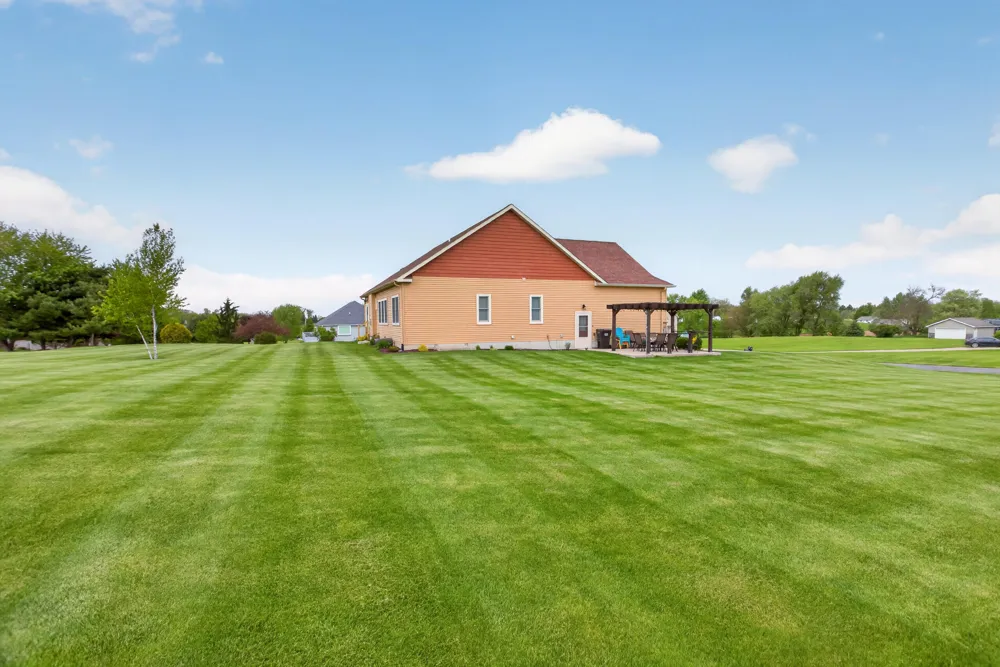 10037 Whitetail Lane Napoleon Township, MI 49201