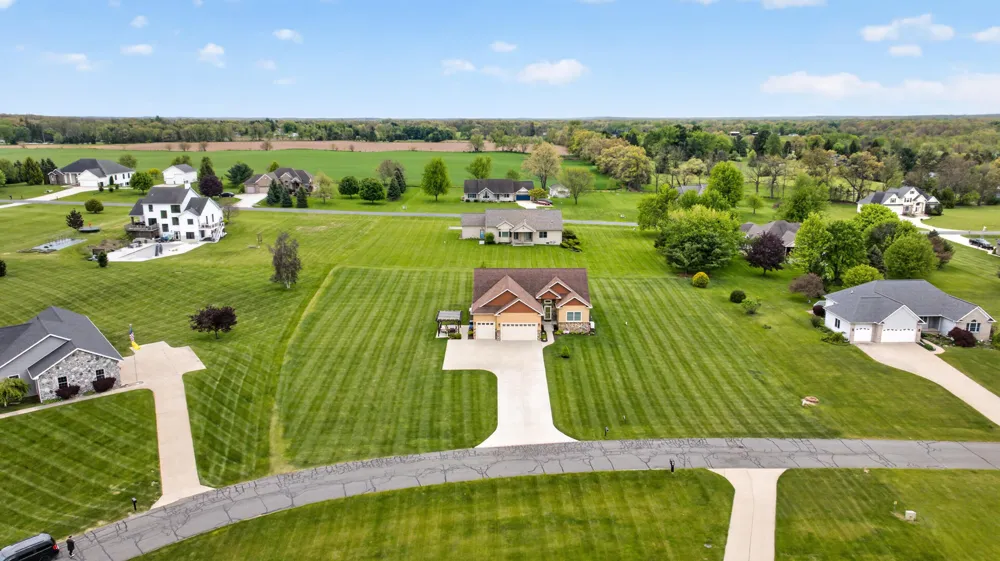 10037 Whitetail Lane Napoleon Township, MI 49201