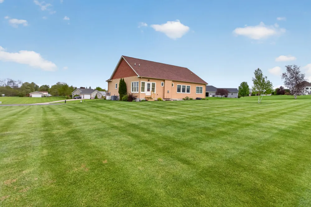 10037 Whitetail Lane Napoleon Township, MI 49201