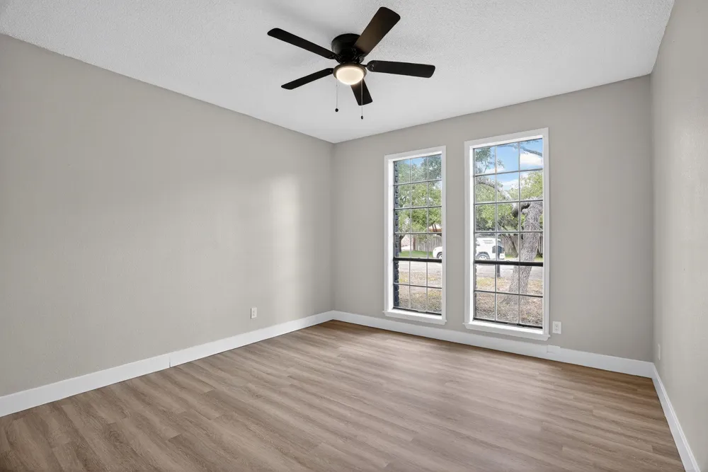 107 Cherry Hills Rockport, TX 78382