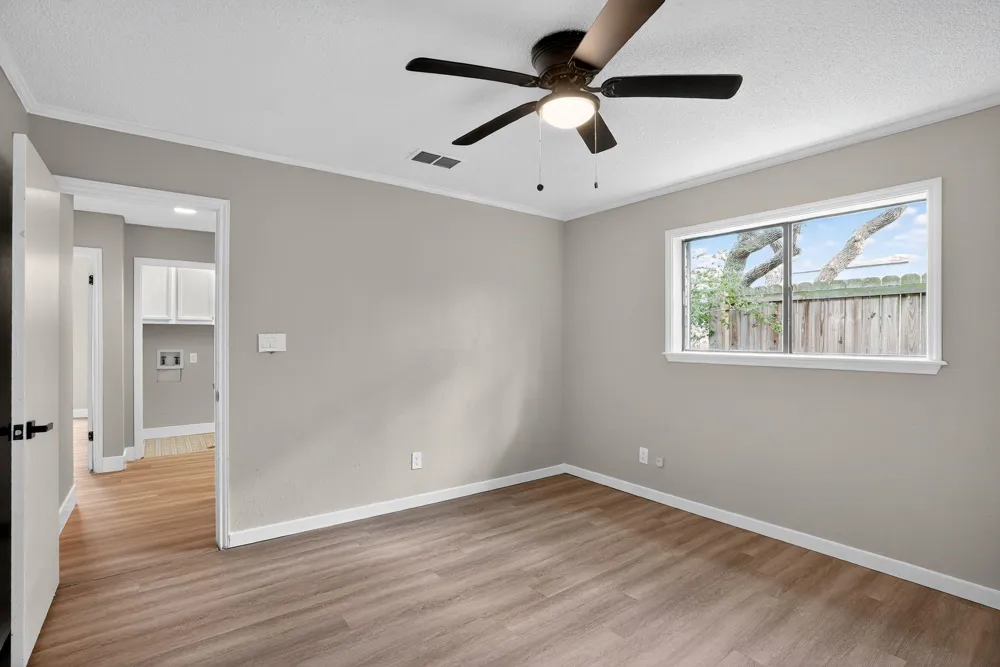107 Cherry Hills Rockport, TX 78382