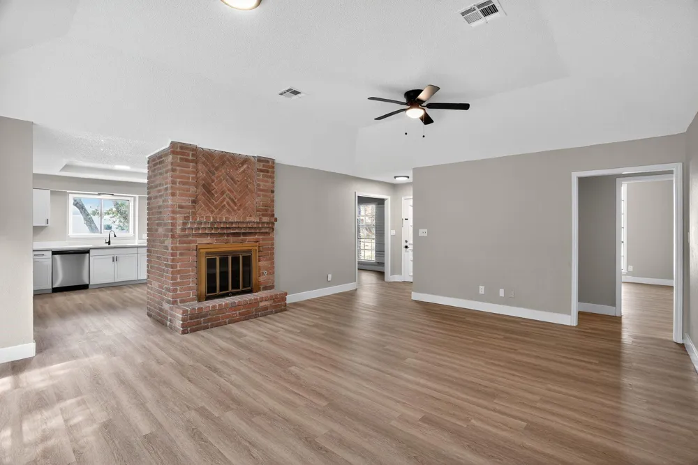 107 Cherry Hills Rockport, TX 78382