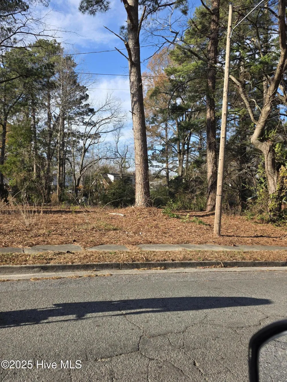 404 Summit Avenue Kinston, NC 28501