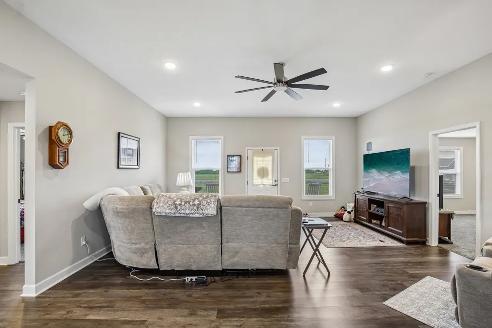 361 Elton Ln Lafayette, TN 37083