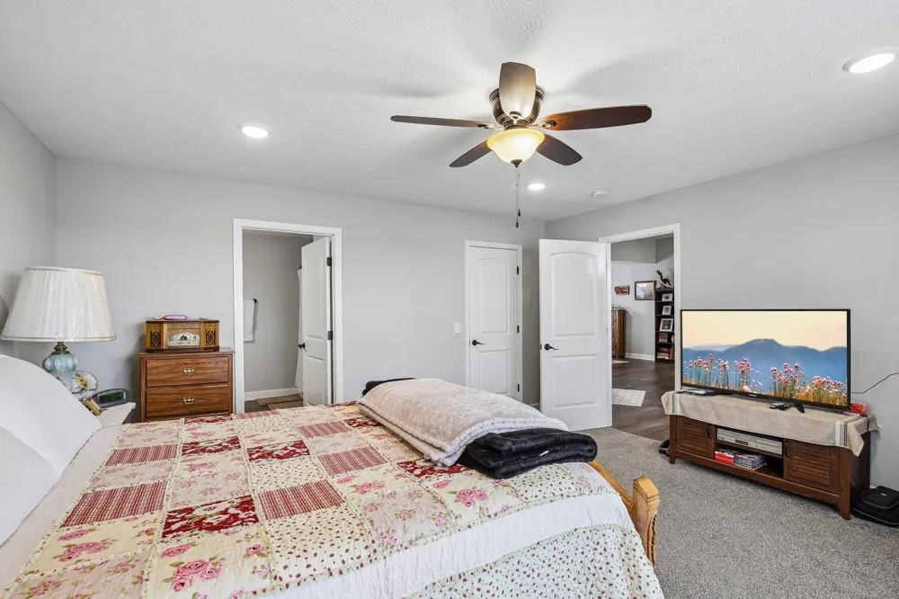 361 Elton Ln Lafayette, TN 37083
