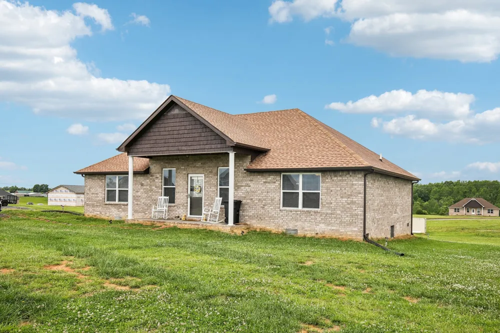 361 Elton Ln Lafayette, TN 37083