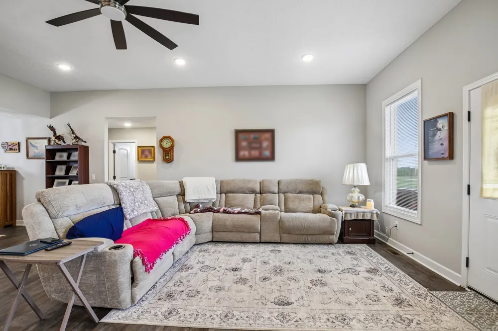 361 Elton Ln Lafayette, TN 37083