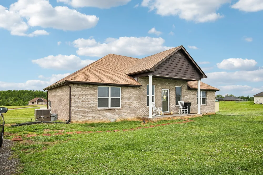 361 Elton Ln Lafayette, TN 37083