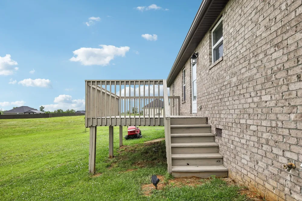 361 Elton Ln Lafayette, TN 37083