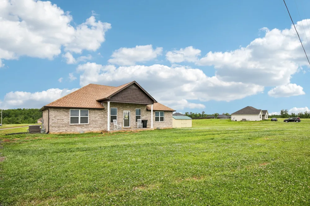 361 Elton Ln Lafayette, TN 37083