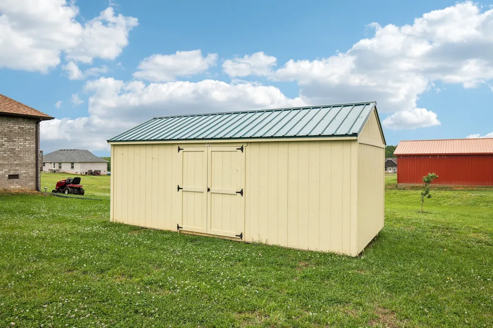 361 Elton Ln Lafayette, TN 37083