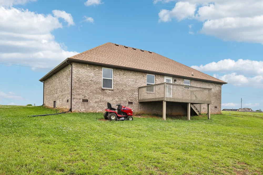 361 Elton Ln Lafayette, TN 37083