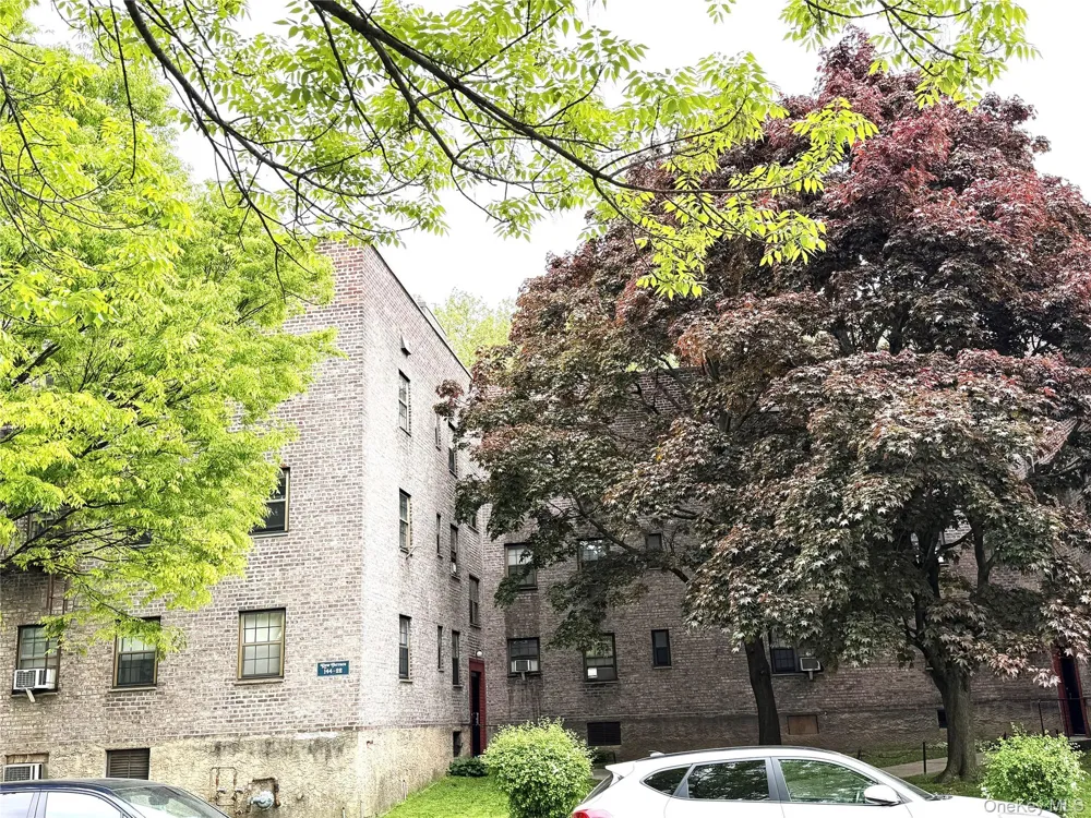 144-22 78th Avenue #1M Kew Garden Hills, NY 11367