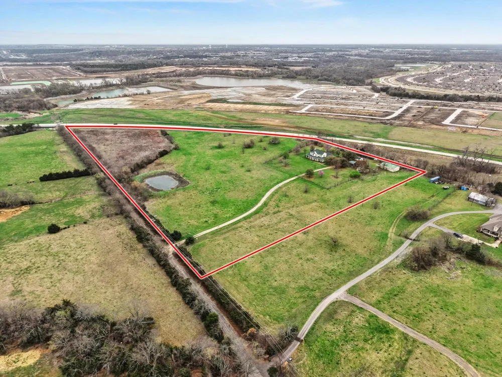 1441 County Road 282 McKinney, TX 75071