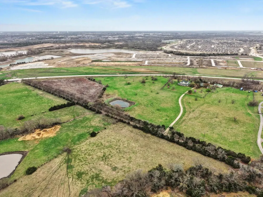 1441 County Road 282 McKinney, TX 75071