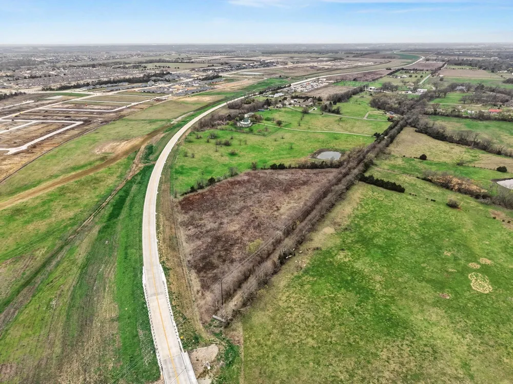 1441 County Road 282 McKinney, TX 75071