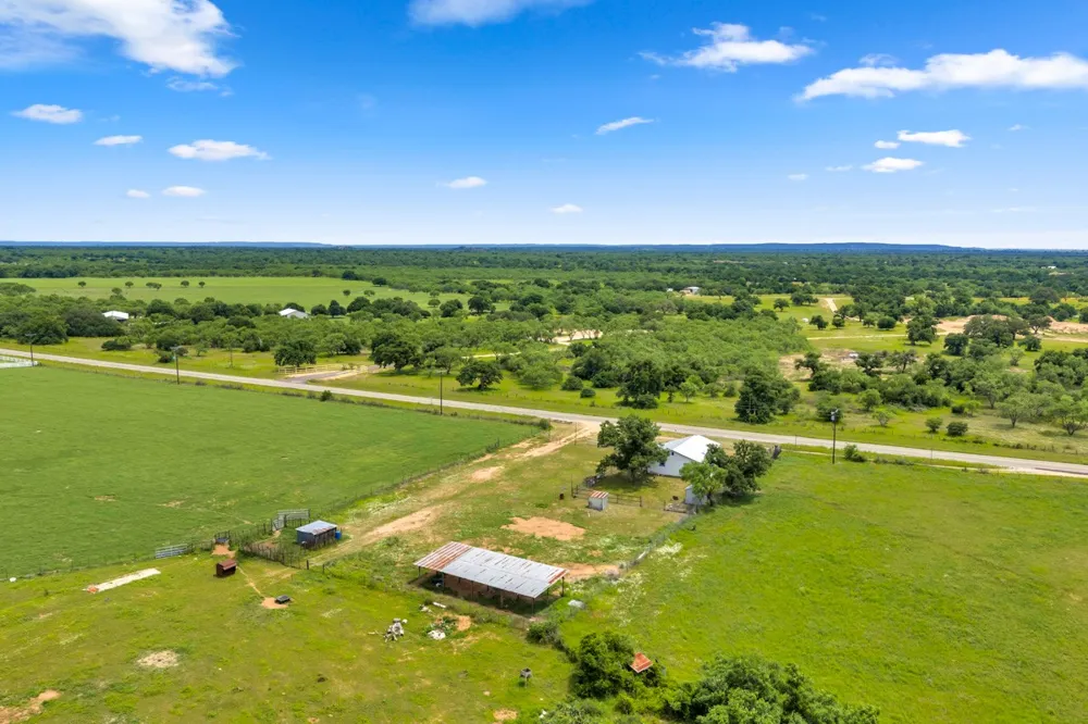 6311 Ranch Road 2241 Bluffton, TX 78607