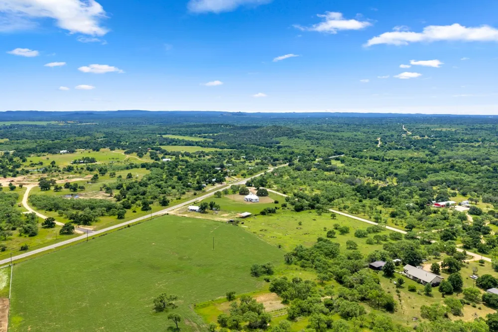 6311 Ranch Road 2241 Bluffton, TX 78607