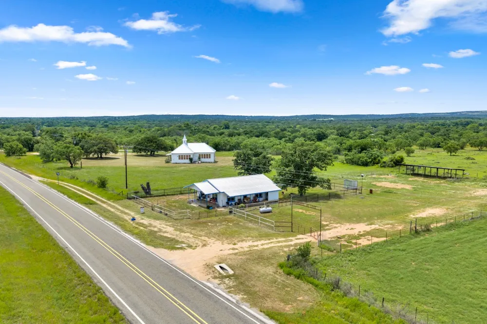 6311 Ranch Road 2241 Bluffton, TX 78607