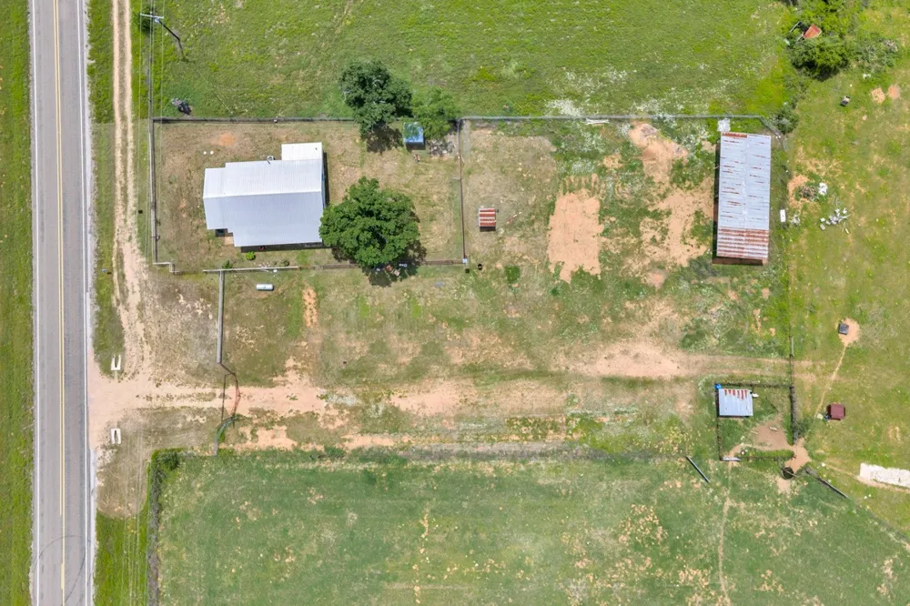 6311 Ranch Road 2241 Bluffton, TX 78607