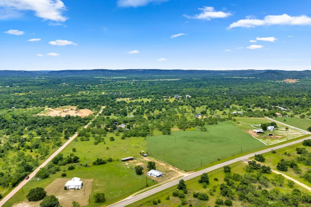 6311 Ranch Road 2241 Bluffton, TX 78607