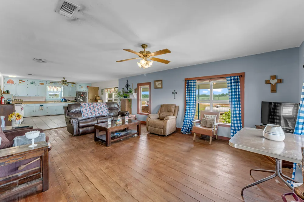 6311 Ranch Road 2241 Bluffton, TX 78607