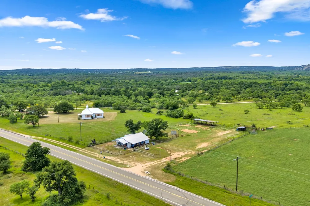 6311 Ranch Road 2241 Bluffton, TX 78607
