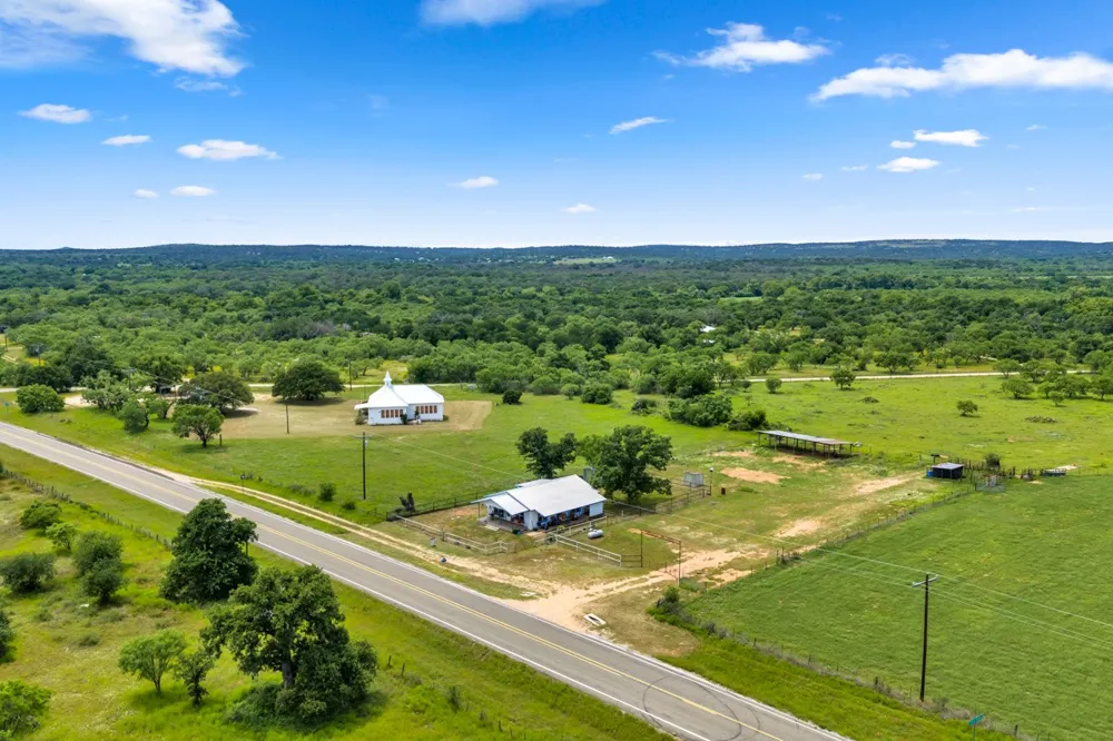 6311 Ranch Road 2241 Bluffton, TX 78607