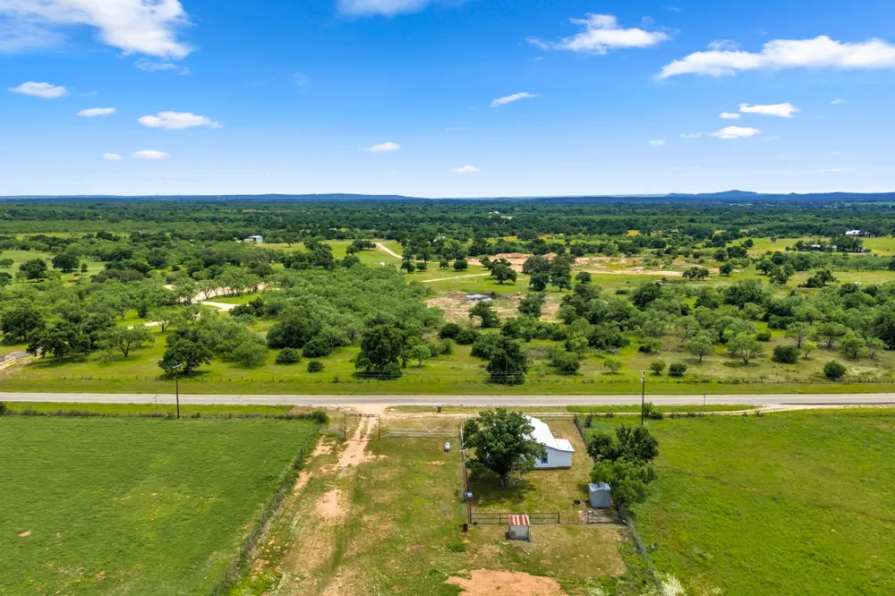 6311 Ranch Road 2241 Bluffton, TX 78607