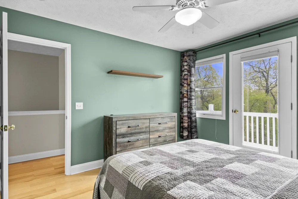 86 Spinnaker Drive Manistee, MI 49660