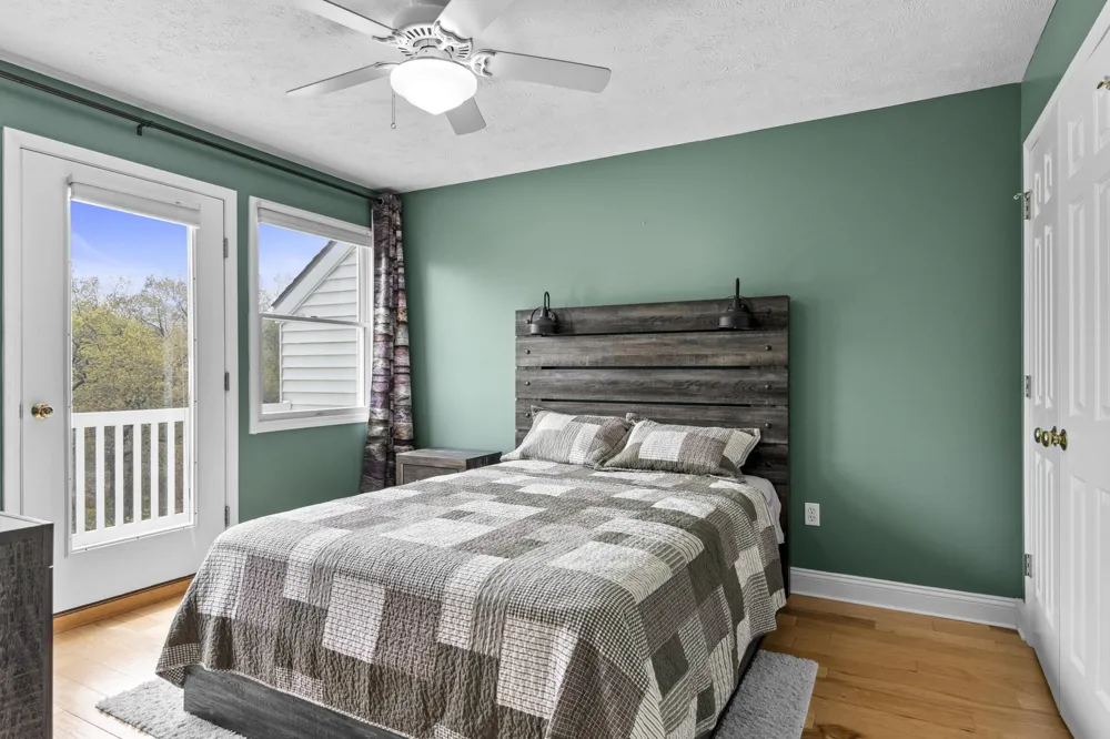 86 Spinnaker Drive Manistee, MI 49660