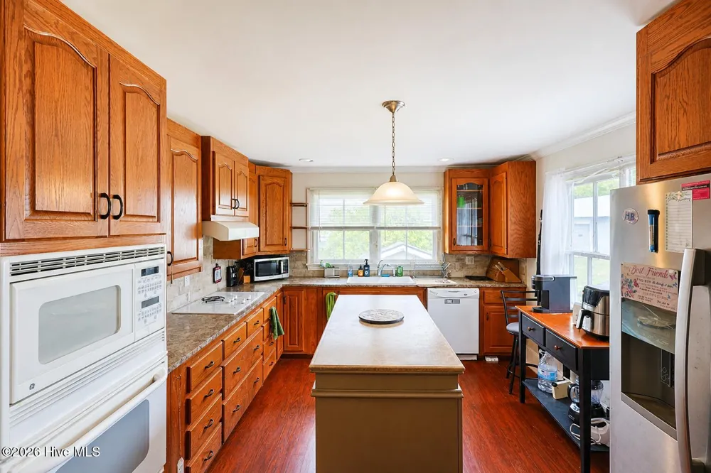 112 College Street Atkinson, NC 28421