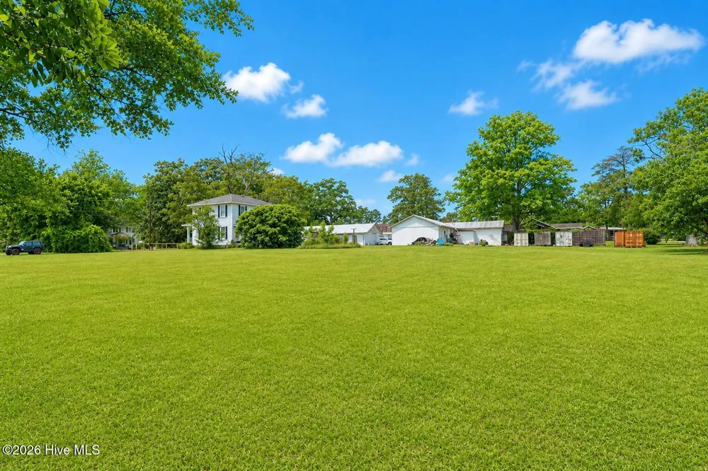 112 College Street Atkinson, NC 28421