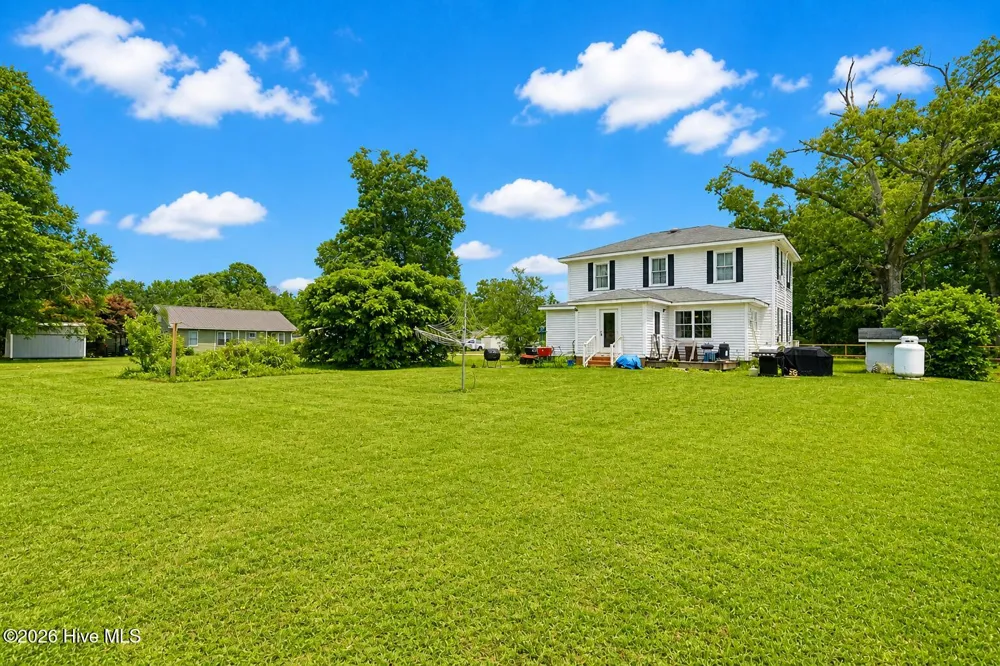 112 College Street Atkinson, NC 28421