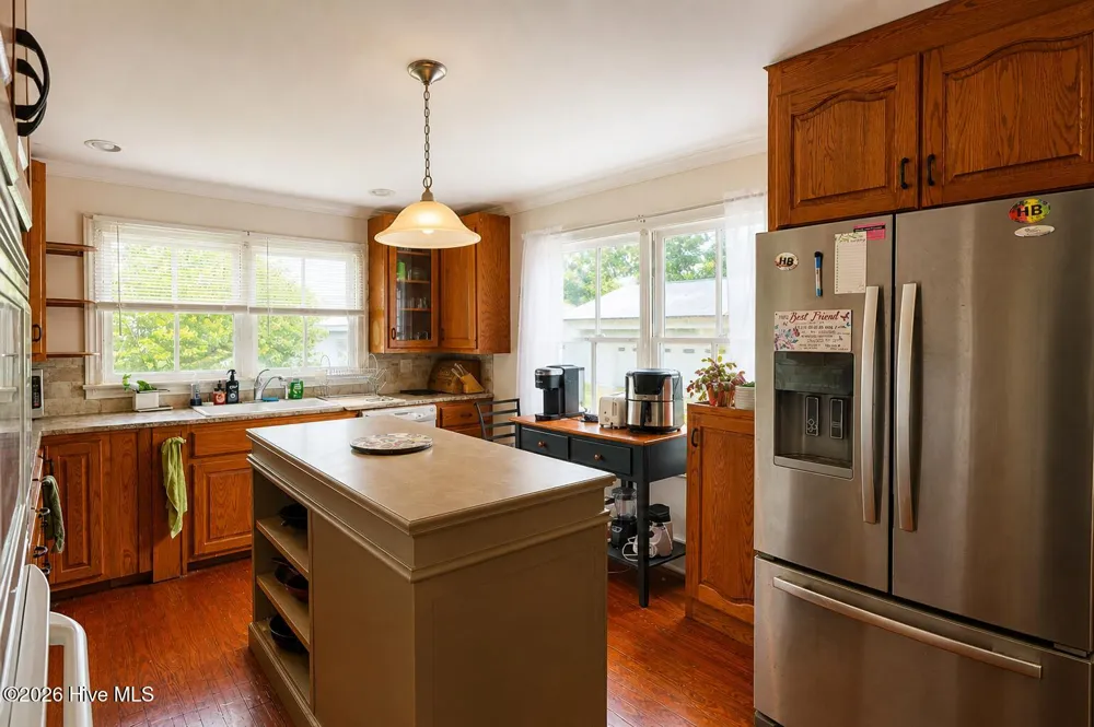 112 College Street Atkinson, NC 28421